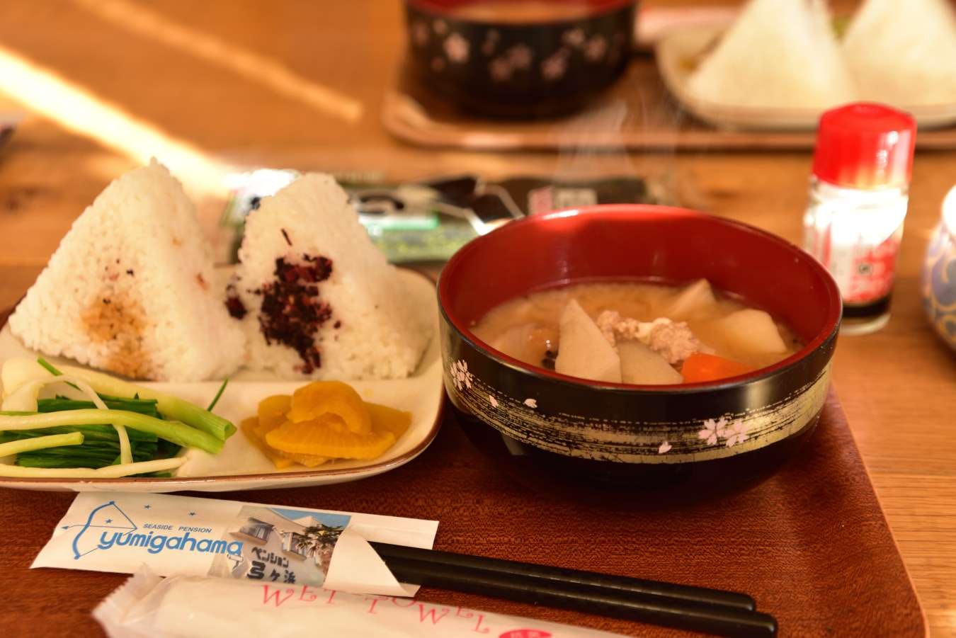 0401朝ご飯　のびろ添え